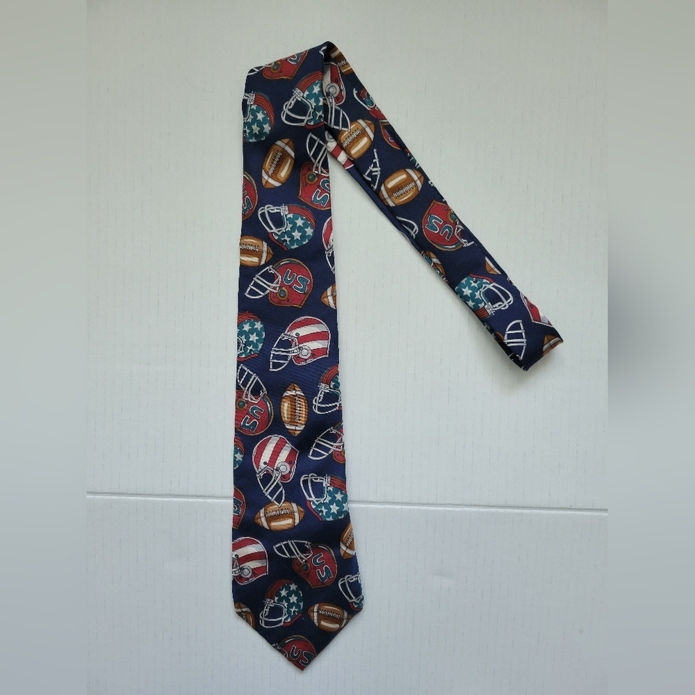 Vtg Domani Mens Football Helments 100% Silk Sports Necktie